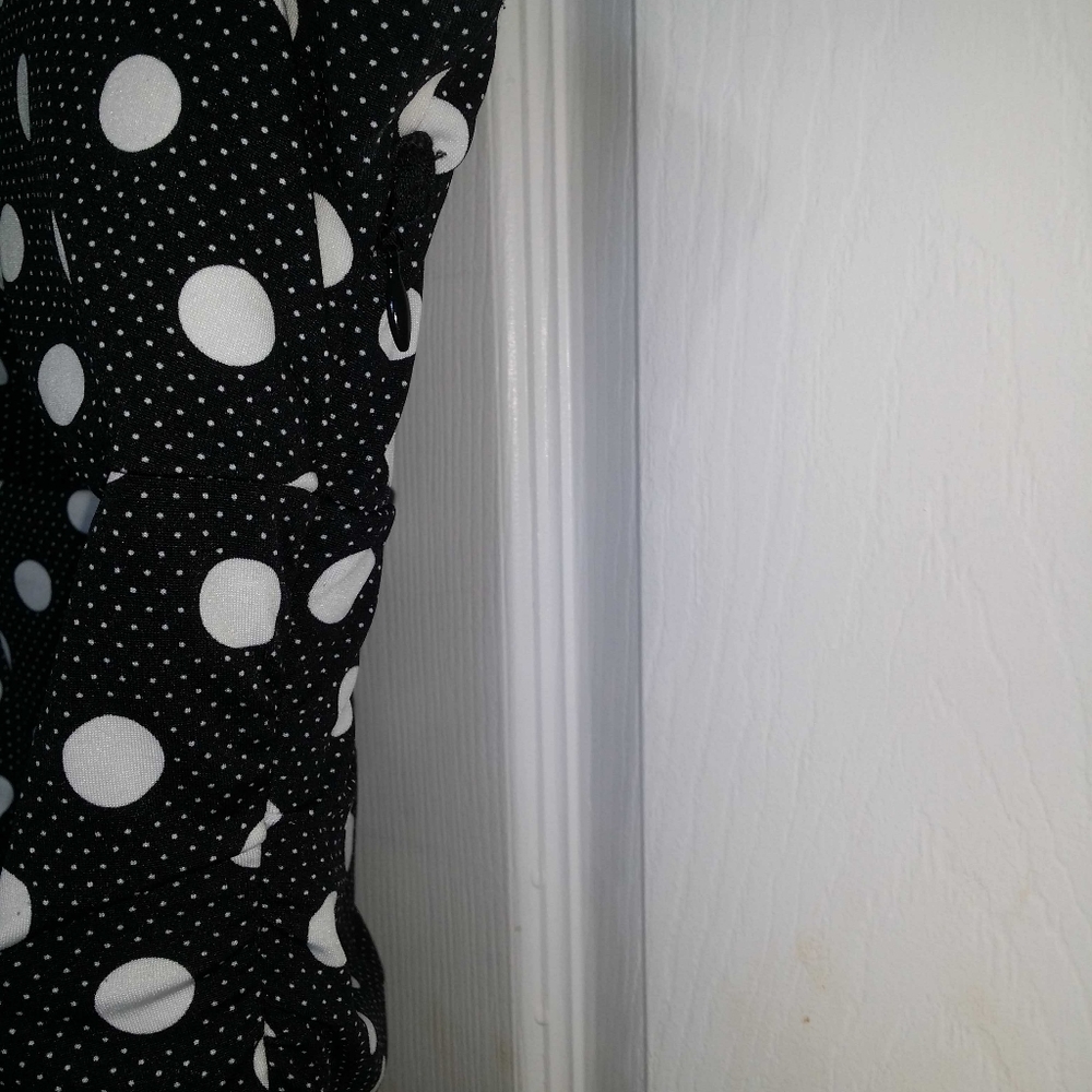 Brand new Polka dot dress - Picture 5 of 9